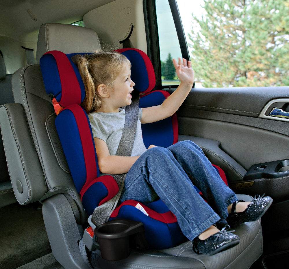 кресло для перевозки детей в автомобиле